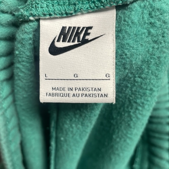 Mens green Nike club fleece brushed joggers - Picture 3 of 3